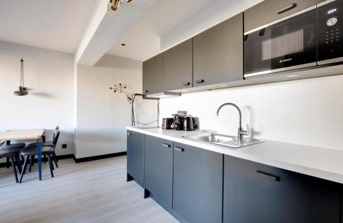 Combat Apartment | North Paris Suite