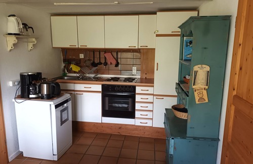 Dornumersiel House | North Sea vacation in the old captain's house - a few minutes walk to the sea - free Wi-Fi