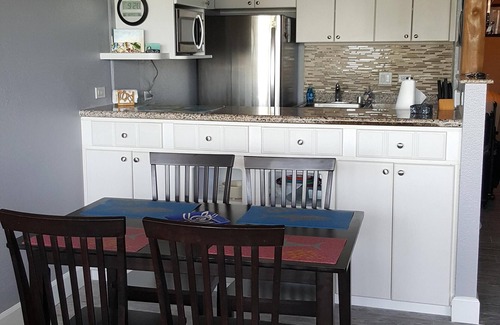Mokuleia Condo | North Shore Oahu Beachfront Condo, 2BR/2BA
