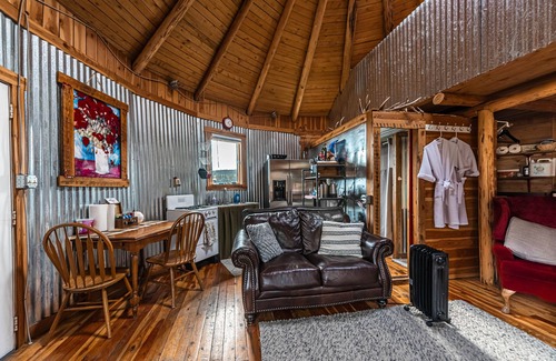 St. Regis Cabin | ⭐ Northern Montana Yurt-WiFi-smart tv ⭐