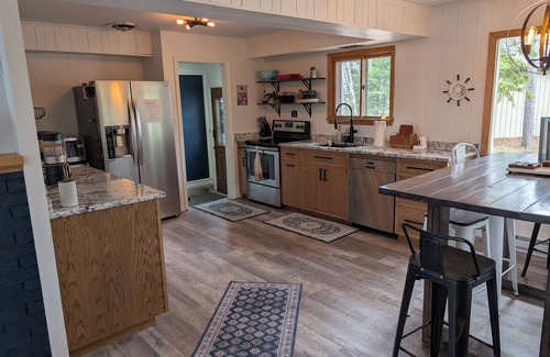 Tower House | Northern Paradise on Lake Vermilion - Year Round Home