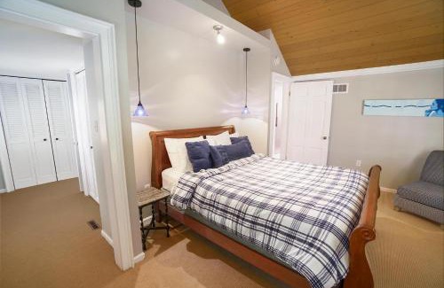 Saugatuck House | Northgate