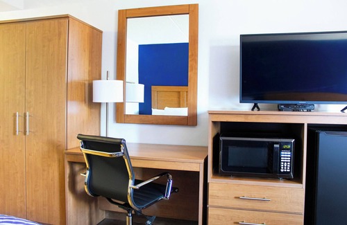 Park Forest Village Hotel | Northland Motel State College