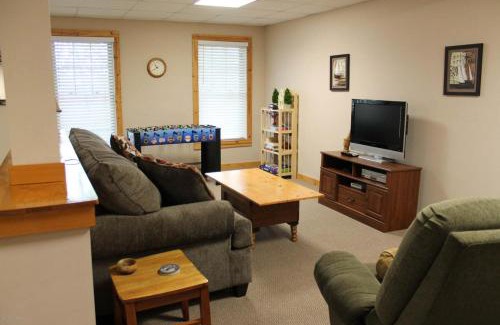 Tannersville House | Northridge 351