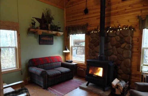 Melrude Cabin | 'Northwoods Retreat'