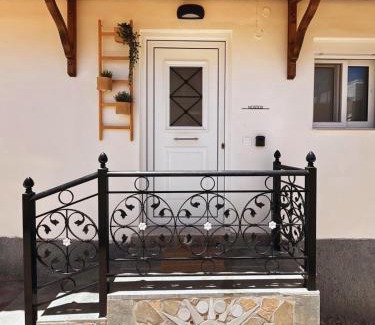 Galatas Apartment | Nostos Apartment Galatas