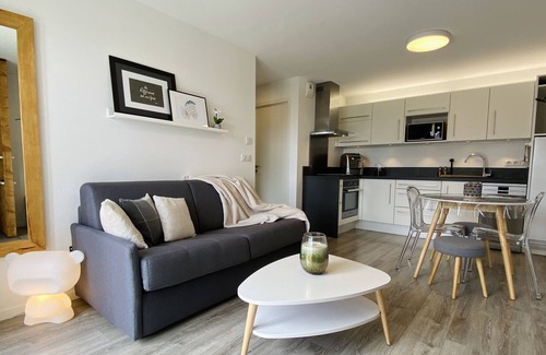 Cernex Villa | Nouveau Lentre 2 Lacs - Charmant 2 Pièces Avec Jardin