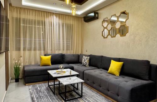 La Ville Haute Apartment | Nouvel Appartement, Lumineux et Confortable