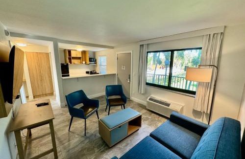 Hypoluxo Hotel | Nova Inn Resort