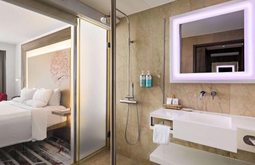 Chinatown Hotel | Novotel Jakarta Gajah Mada