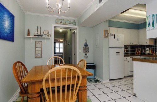 Wilmington Beach Condo | Now I Sea: Fantastic 1 bedroom condo with ocean views!