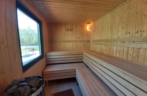 gmina Rusiec Apartment | Nowa Wola 58 - 200qm appartment in a small village, with pool, sauna and big garden
