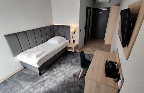 Zyrardow Bed & Breakfast | Nowe M4 Żyrardów Centrum - blisko Suntago