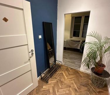 Srodmiescie Apartment | Nowy Swiat Prestige - Elegant 2-room Apartment in City Center