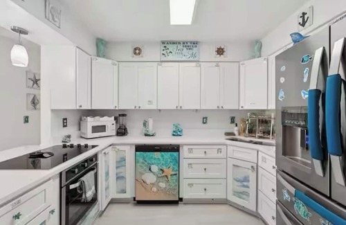Fruitville House | nResort style backyard. 3/2 beautiful home.