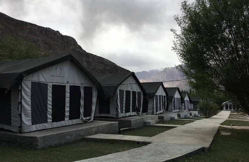 Hunder RV Rental | Nubra Summer Camp