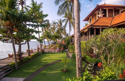 Temukus Resort | Nugraha Lovina Seaview Resort & Spa