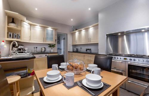 Muston House | Number 12 Yorkshire Holiday House