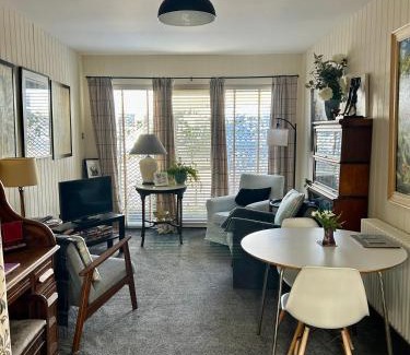 Exmouth House | Number 28a