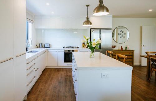 Wanaka House | Number 3 - Close to Lake - Family Friendly