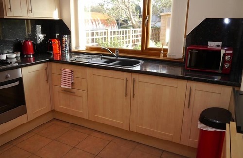 Dumfries Cottage | Number 48 - an apartment that sleeps 2 guests in 1 bedroom