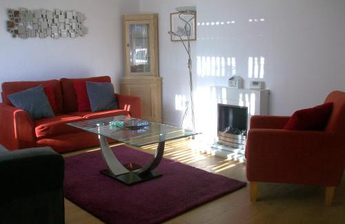 Bury St Edmunds House | Number 8 with free parking