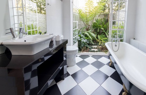 Harare East House | Number Eighteen Exclusive Guest Lodge