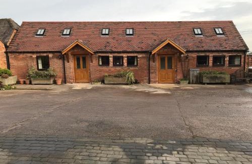 Measham House | Nuneaton - Cottage - Sleeps 2 - Parking - Garden