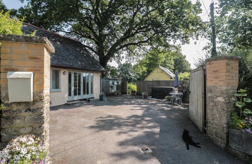Honiton House | Nuthatch