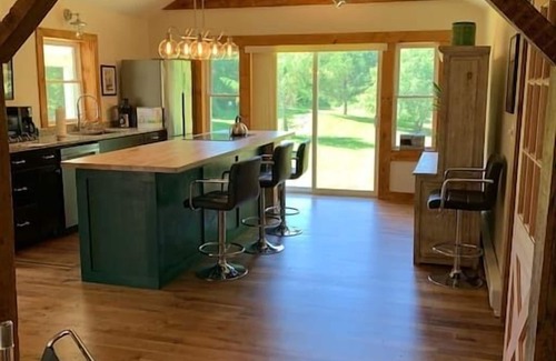 Jefferson House | NW Catskills, Private, Fully eq. kitchen 3 1/2 Bedrooms, Sleeps 7.nZen focus