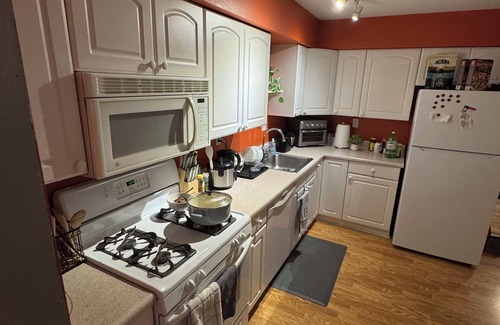 Florissant House | nWelcome to 140 Saint Benedict charming 3-bed, 1.5-bath ranch in Duchesne Hills.