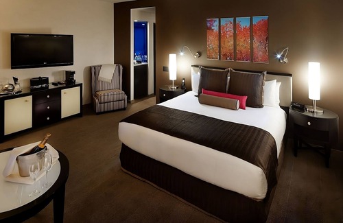 Rose Hill House | NY Awaits! Pet-friendly, Close to everything, All You Need for a Perfect Trip!