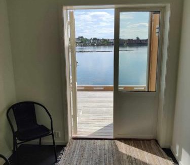 Ballstad House | Ny rorbu på kaikanten