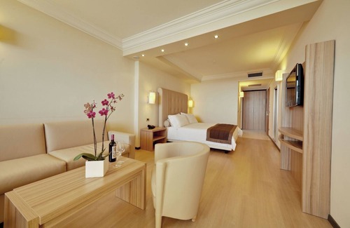 Sanremo Hotel | Nyala Suite Hotel Sanremo