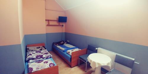Bobrowa Hostel | Ośrodek Sportowo Wypoczynkowy PUSTYNIA