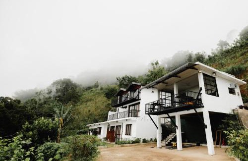 Hildummulla House | O'Neill's Cottage