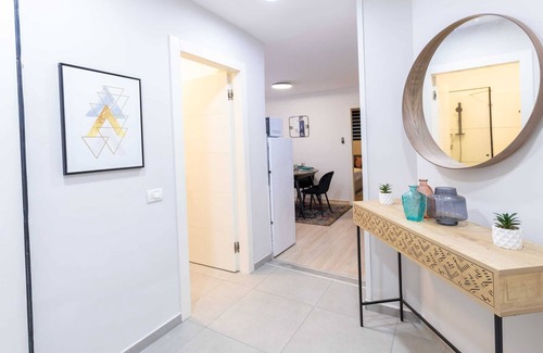 Rishon LeTsiyon Apartment | O&O Group-The SeaGate Estate Suites-BasementSuite1