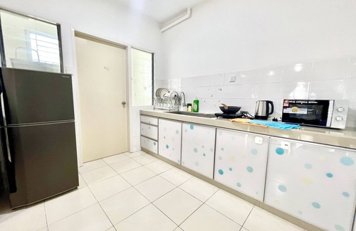 Shah Alam Apartment | O3 1-12Pax Cozy Home Setia Alam SCCC TV&WiFi Pool