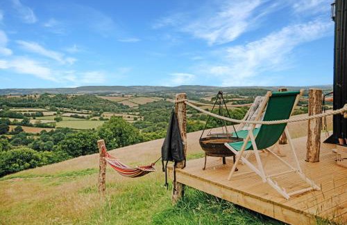 Saint Blazey Cabin | Oak Hut Wiveliscombe