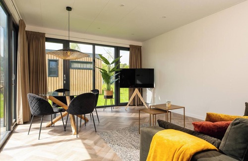 Municipality of Rijssen-Holten Resort | Oak Lodge with hot tub I 4 people