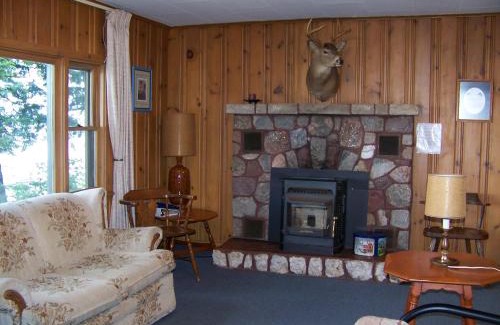 Phelps Resort | Oak Ridge