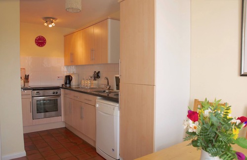 Cullompton House | Oaktree Cottage a house with amazing views of the Devon Countryside