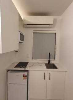 Epsom Hotel | OakTree Motel