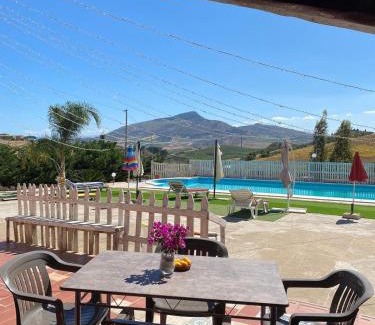 Calatafimi House | Oasi di pace tra le colline Siciliane con piscina privata