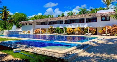 Juan Esteban Hotel | Oasi Encantada - Beach Resort