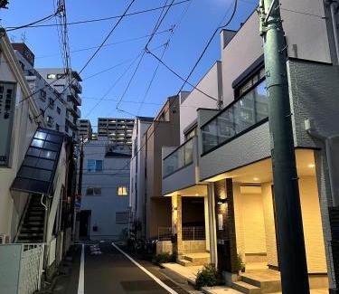 Ota House | Oasis Omori New House - 30min to Haneda - 2 Adjacent Homes