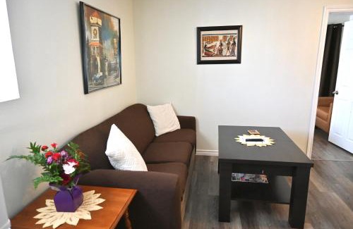 Downtown Niagara Falls Apartment | Oasis Suite