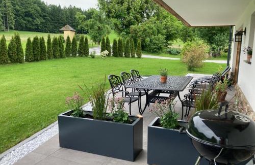 Hof bei Salzburg Apartment | Obereggut