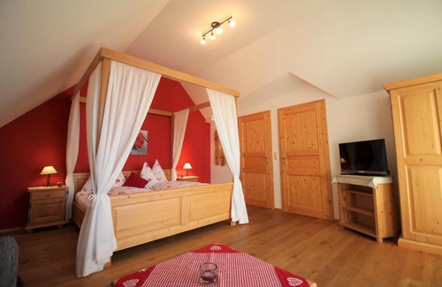Eichkogl House | Obst & Gästehof Brandl