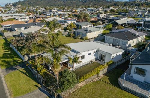 Whangamata House | OCEA223A - Ocean Oasis